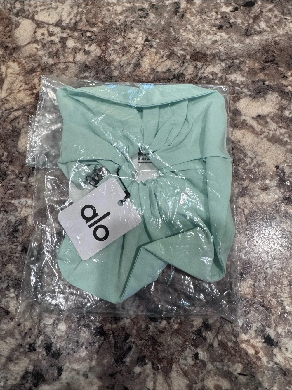 ALO Women’s Mint Green Scrunchie
